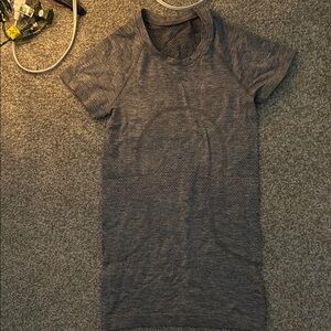 Gray Lululemon Hip Length Swiftly Tech